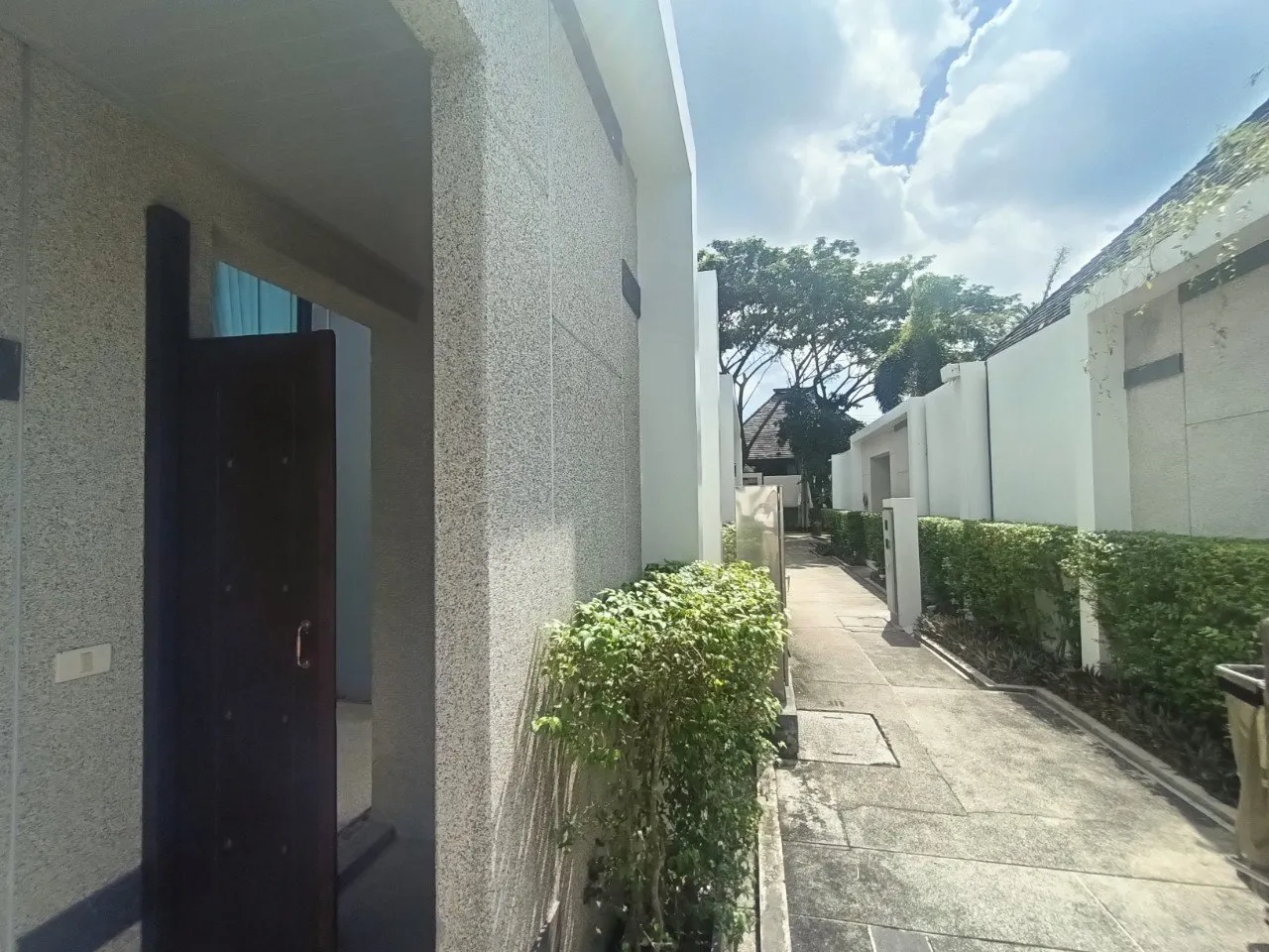 Property image - full photo 46