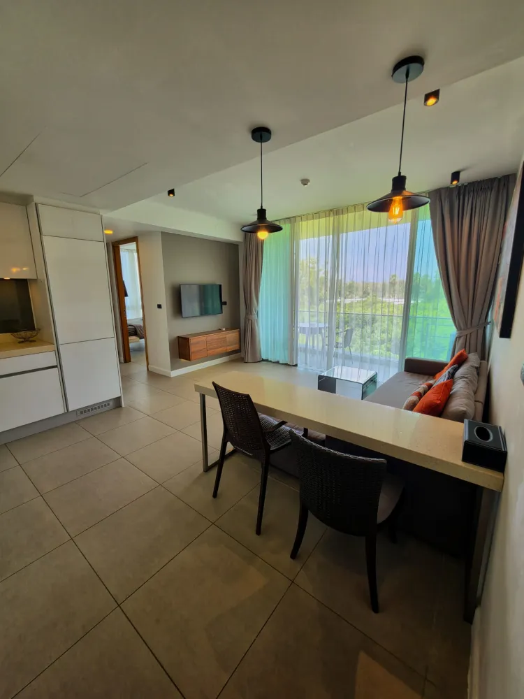Property image - full photo 2