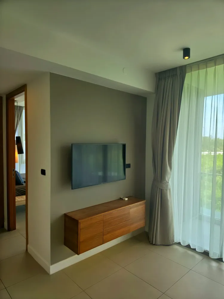 Property image - full photo 5