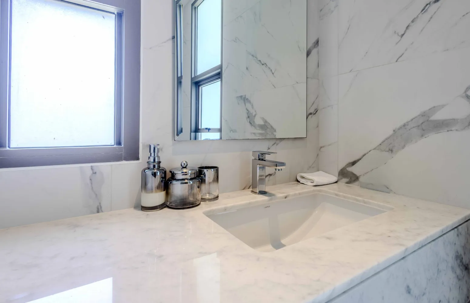 Property image - full photo 37