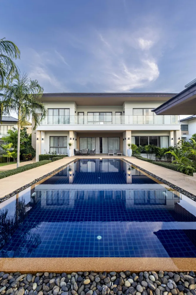 Property image - full photo 1