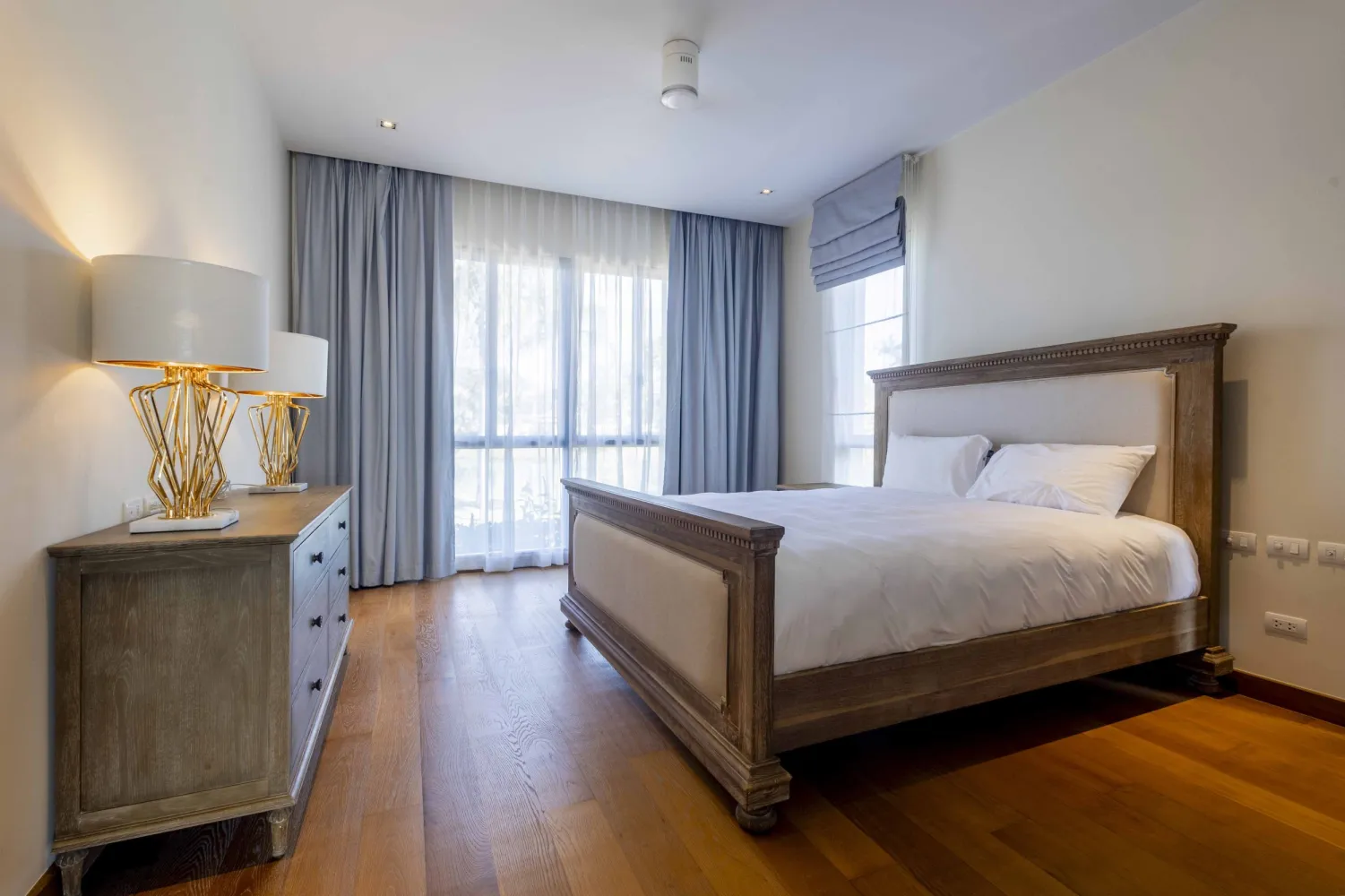 Property image - full photo 54
