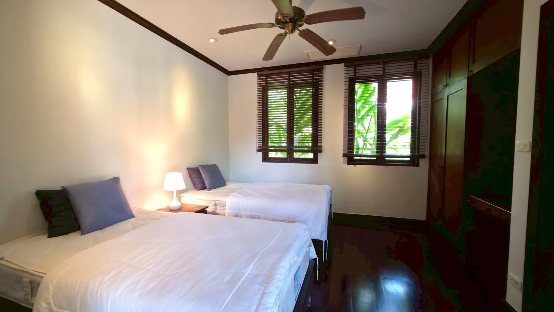 Property image - full photo 21
