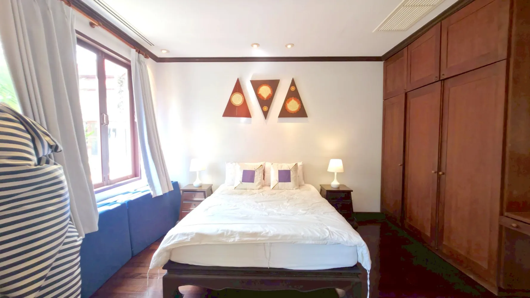 Property image - full photo 13