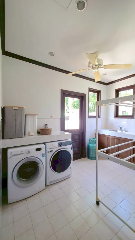 Property image - full photo 22