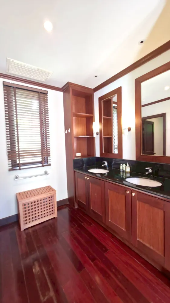 Property image - full photo 23