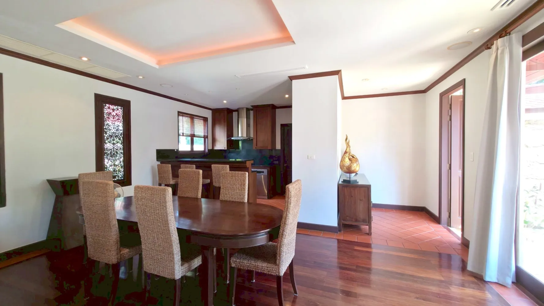 Property image - full photo 7
