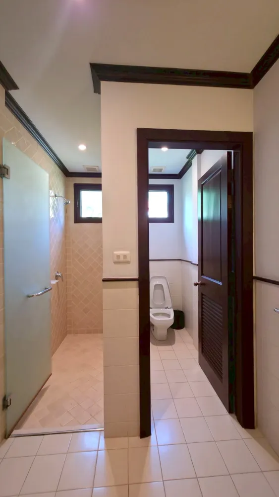 Property image - full photo 14