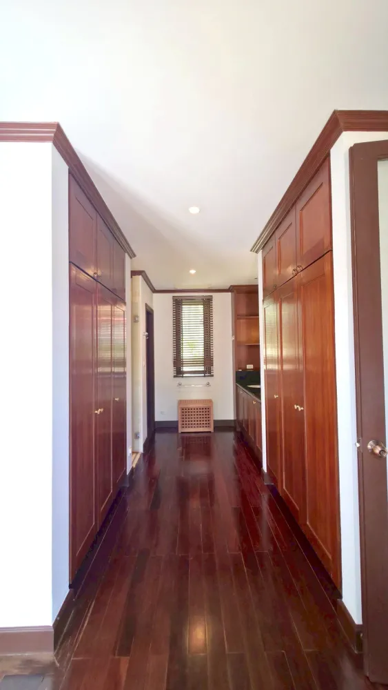 Property image - full photo 10