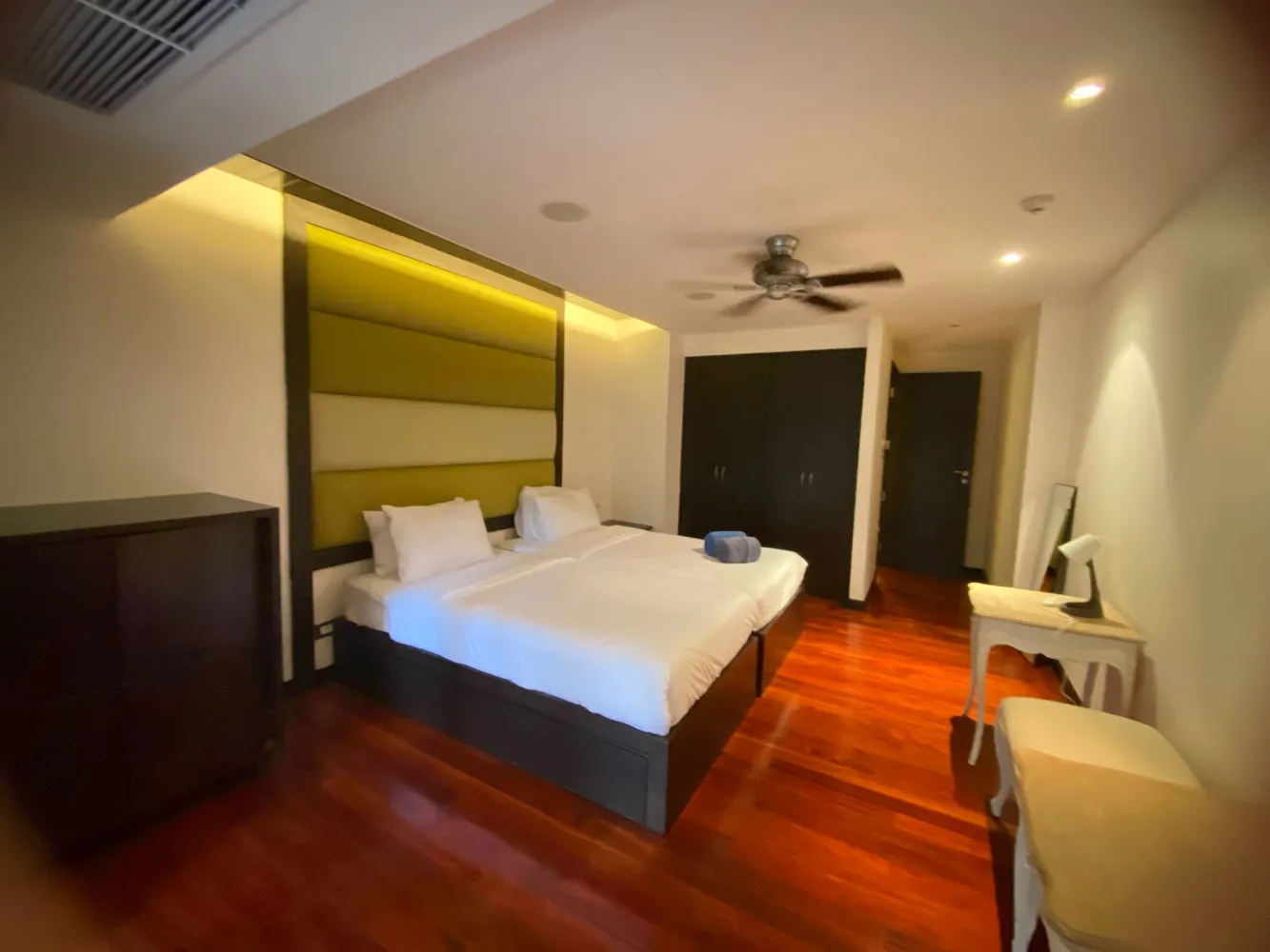 Property image - full photo 15