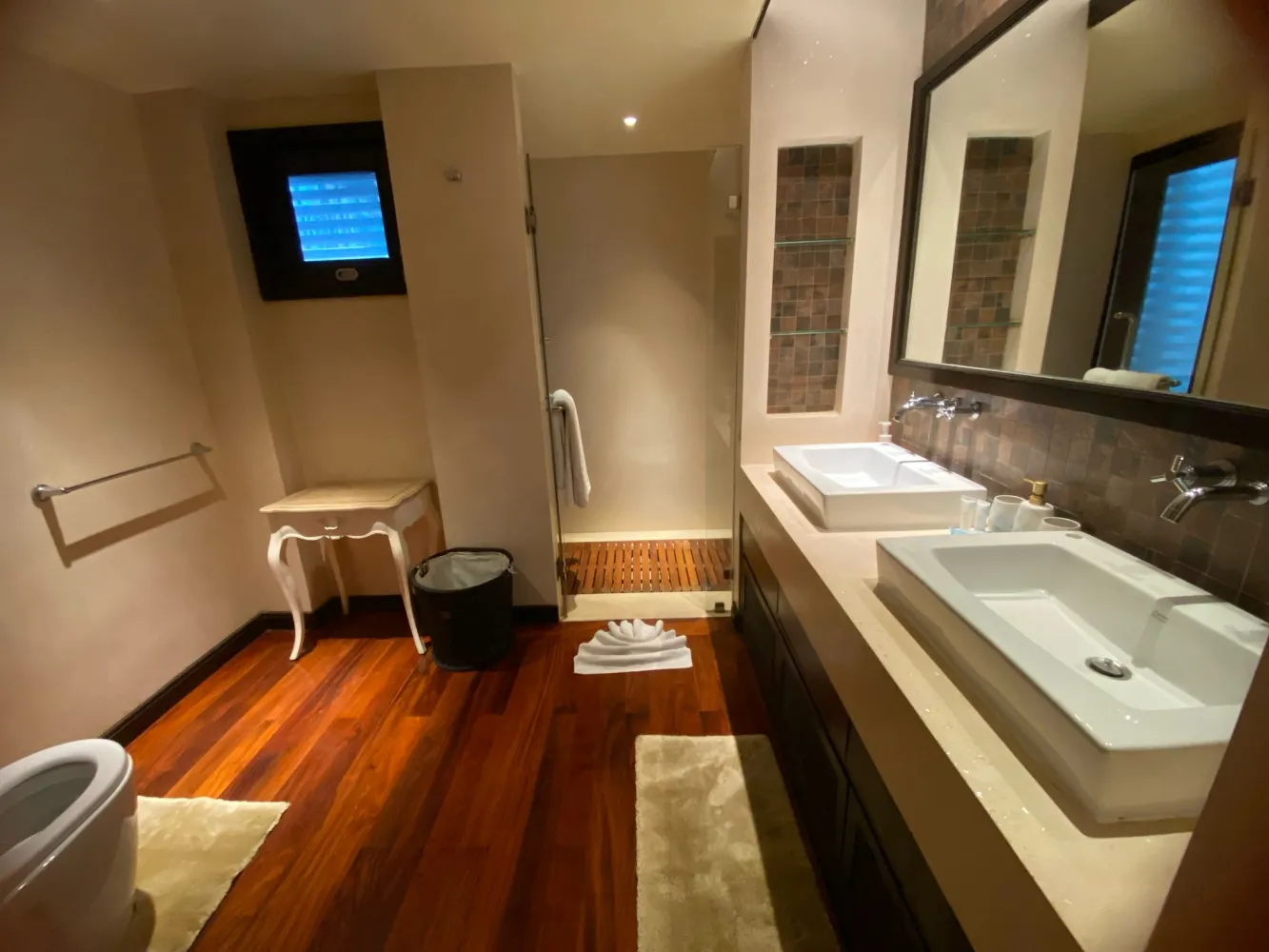 Property image - full photo 19