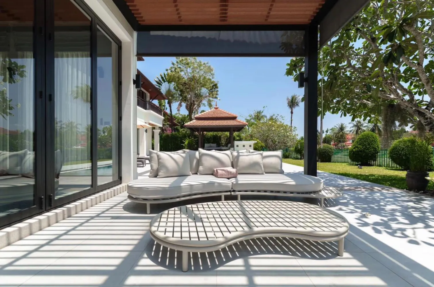 Property image - full photo 25