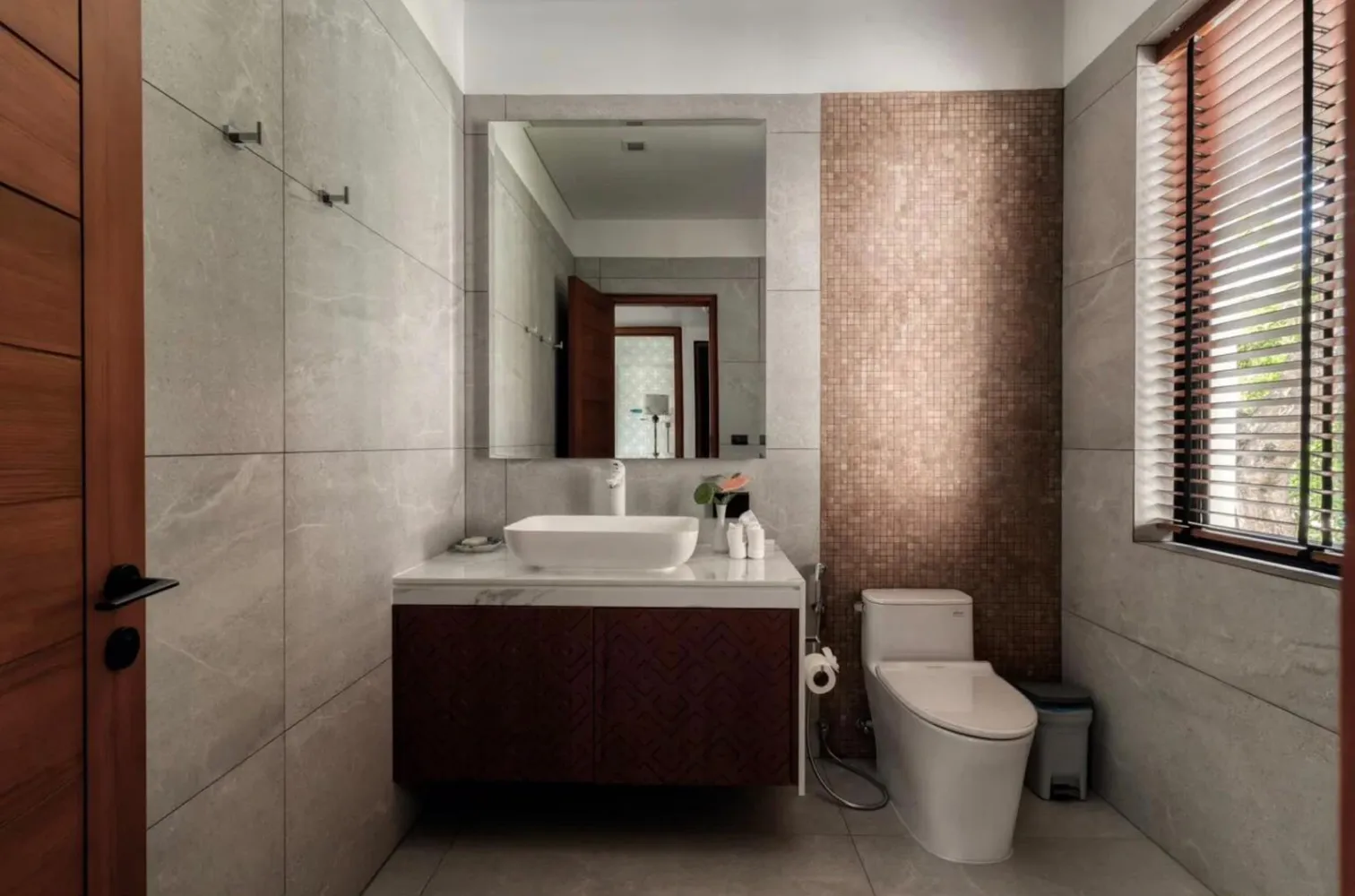 Property image - full photo 18