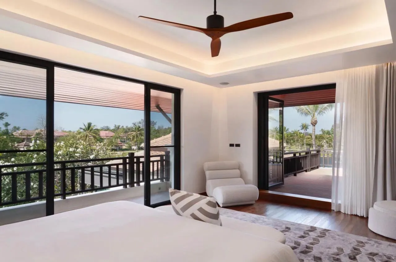 Property image - full photo 15