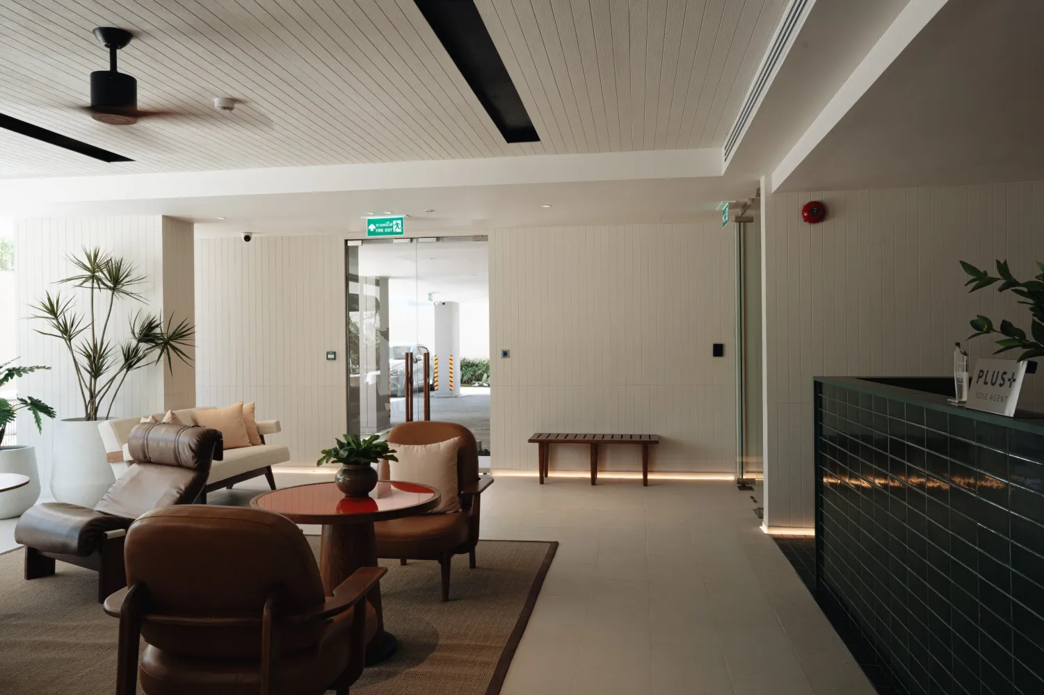 Property image - full photo 4