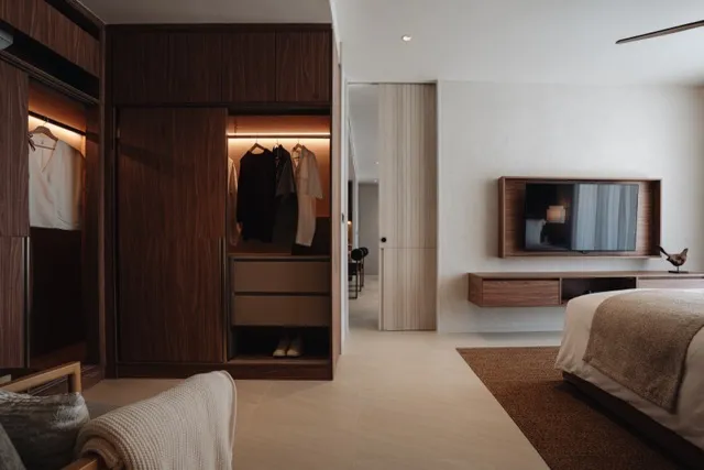 Property image - full photo 15
