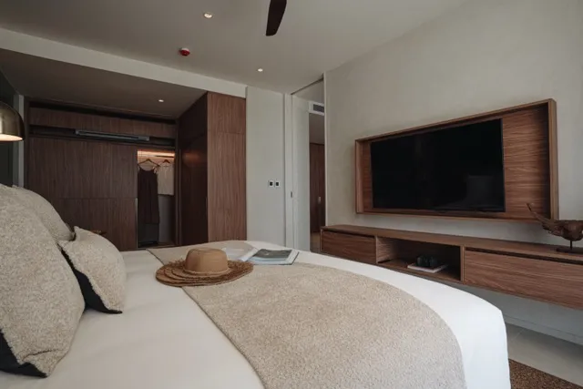 Property image - full photo 17