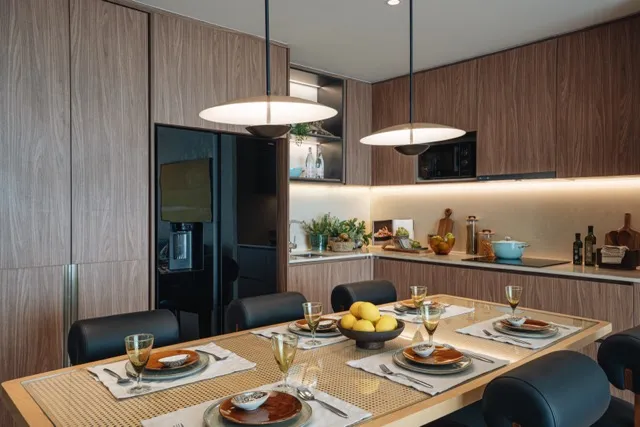 Property image - full photo 5