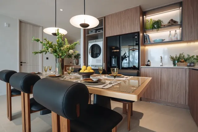 Property image - full photo 4