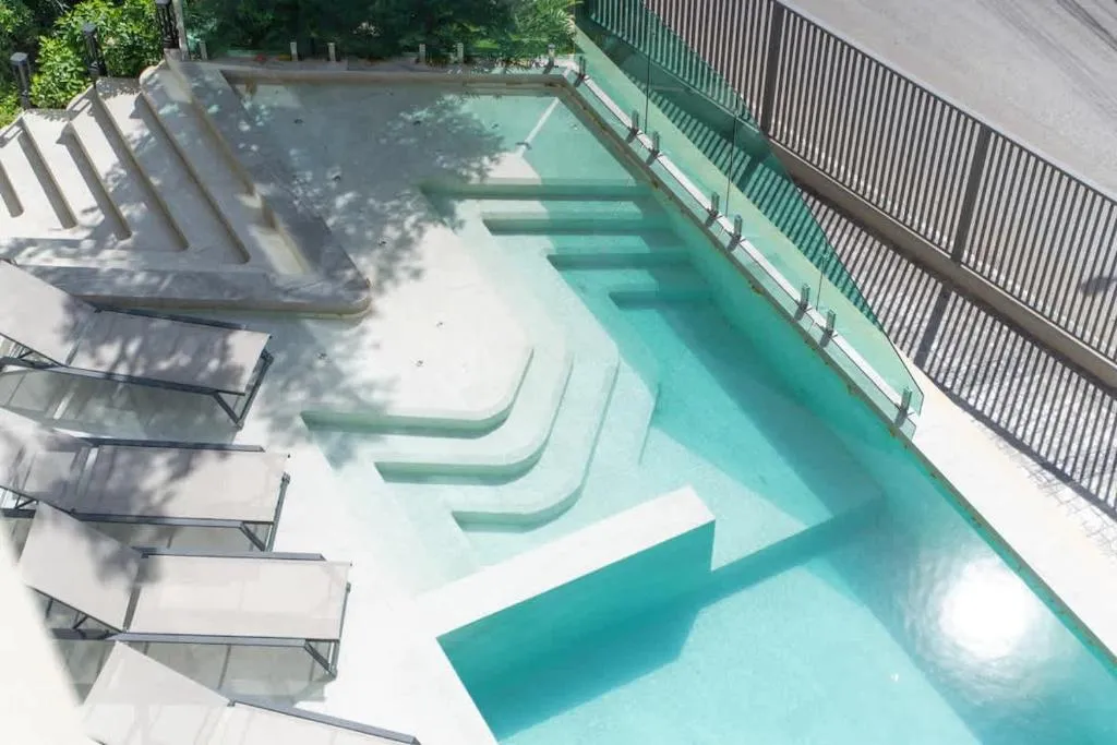 Property image - full photo 9