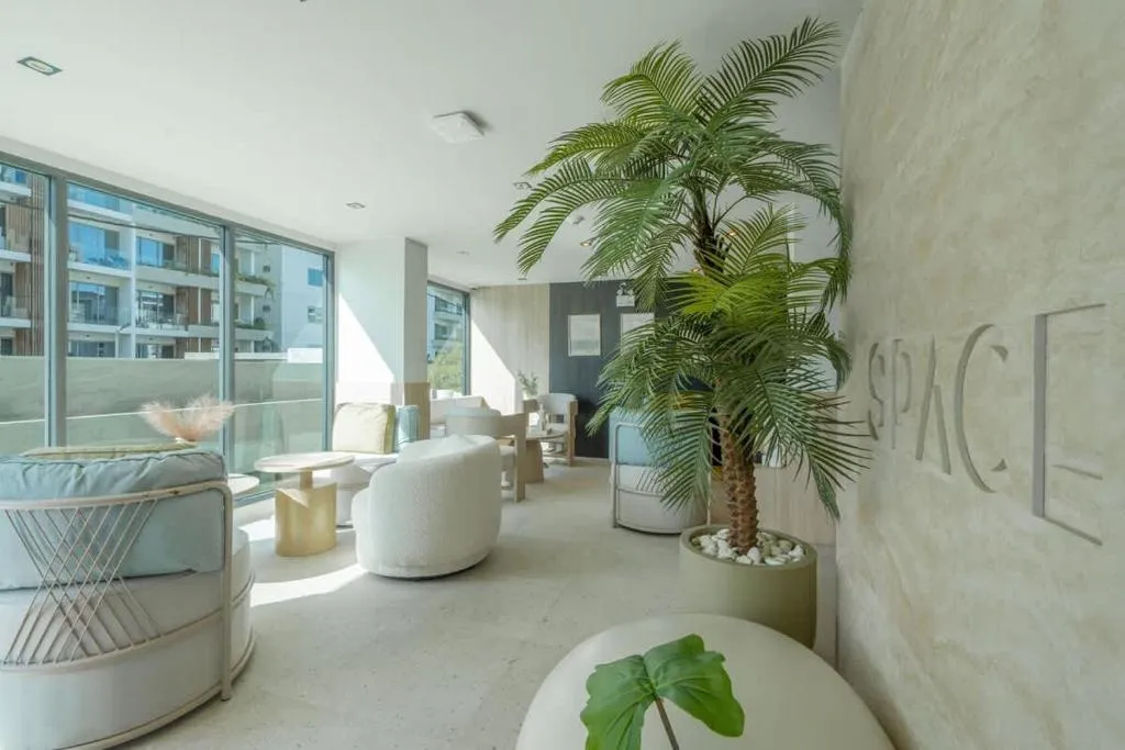 Property image - full photo 1