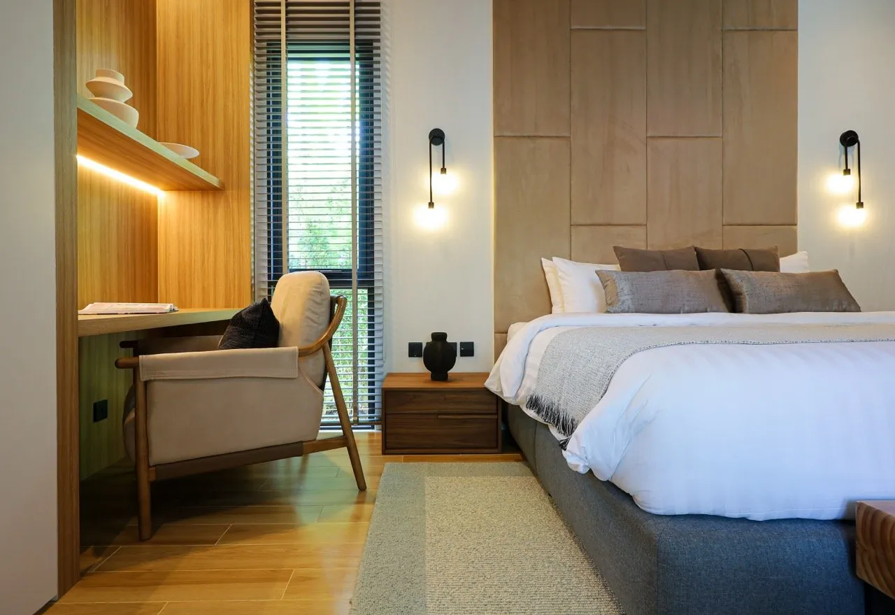Property image - full photo 33