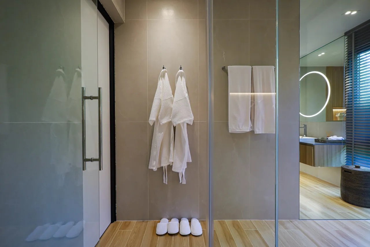 Property image - full photo 27
