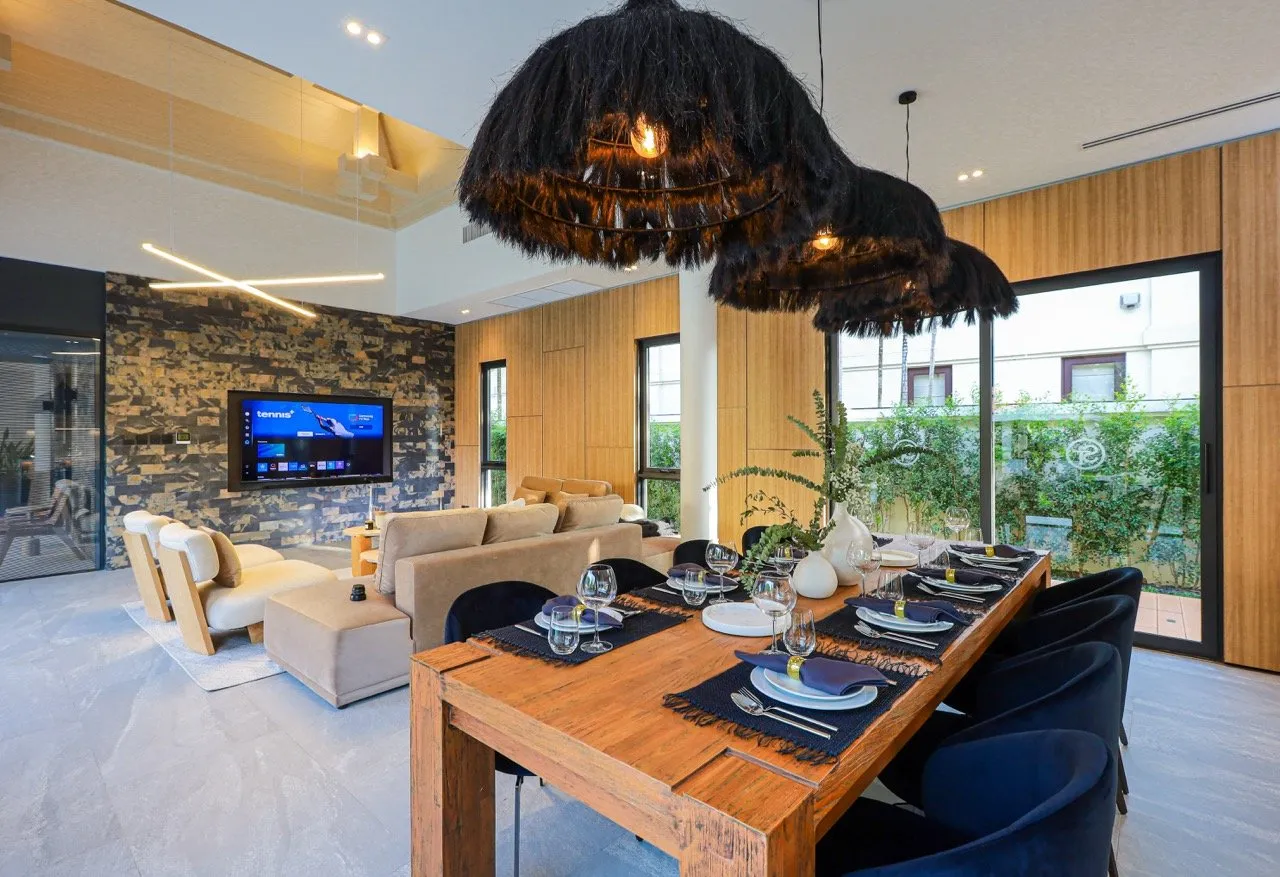 Property image - full photo 6