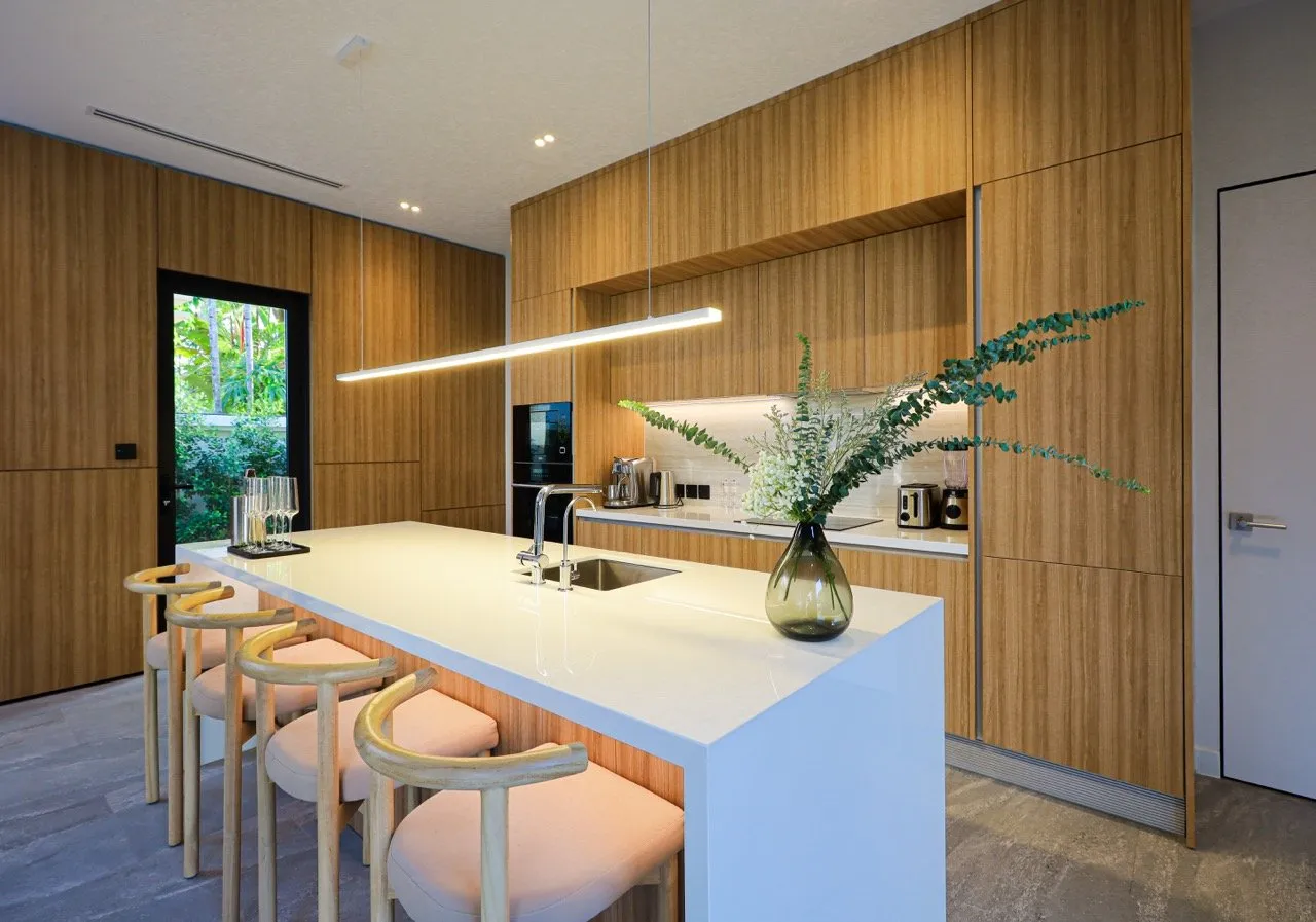 Property image - full photo 10