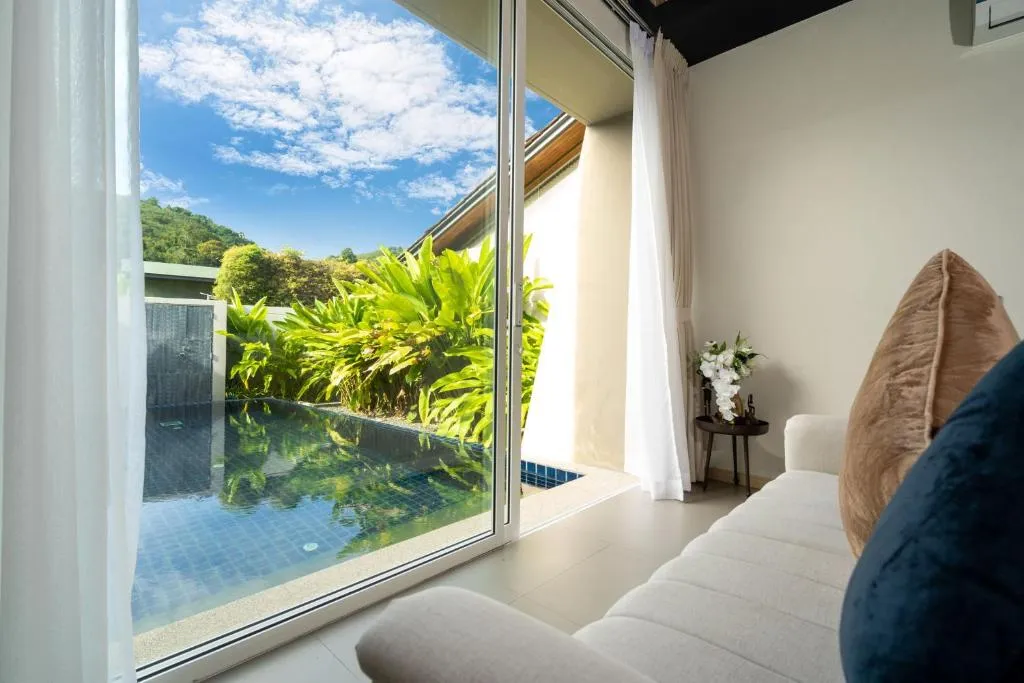 Property image - full photo 4