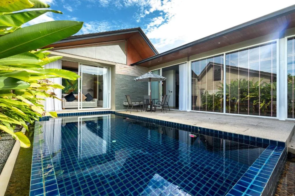 Property image - full photo 1
