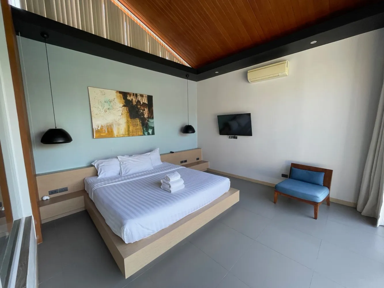 Property image - full photo 8