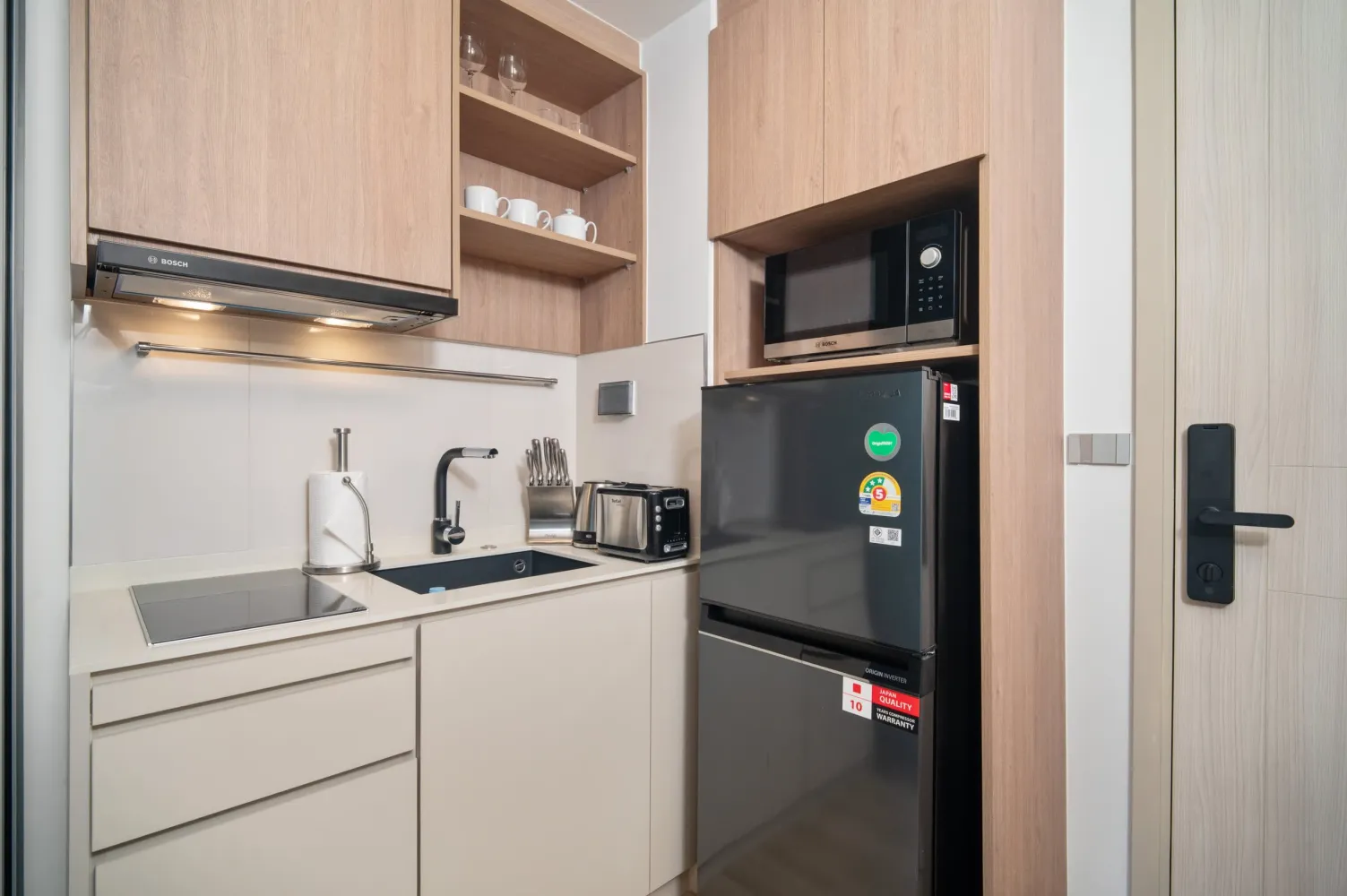 Property image - full photo 2