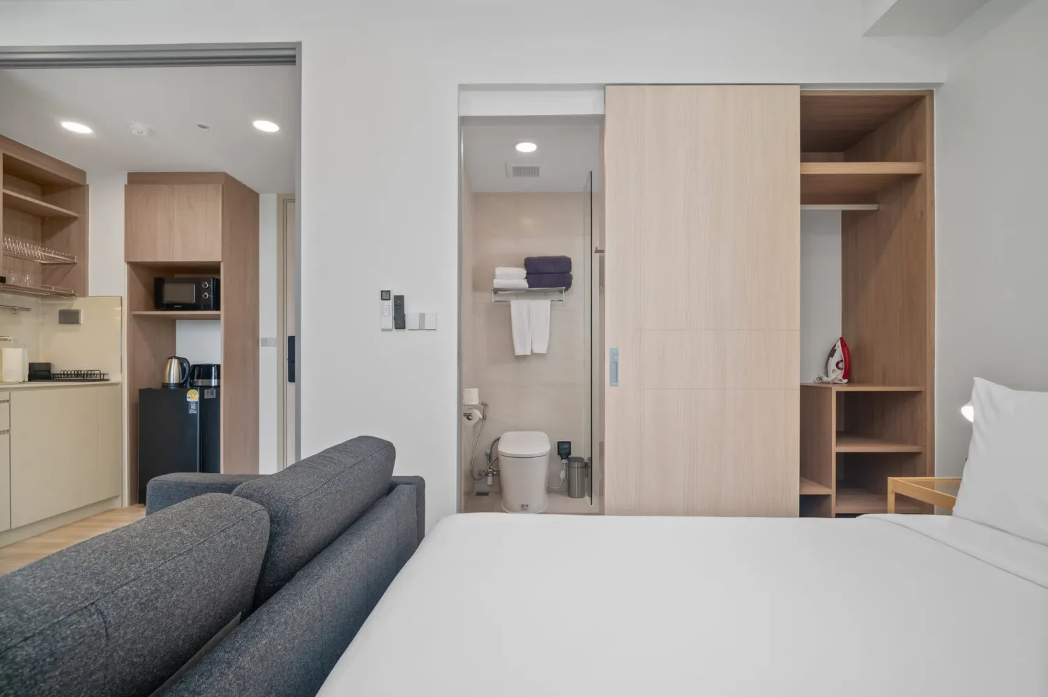 Property image - full photo 5