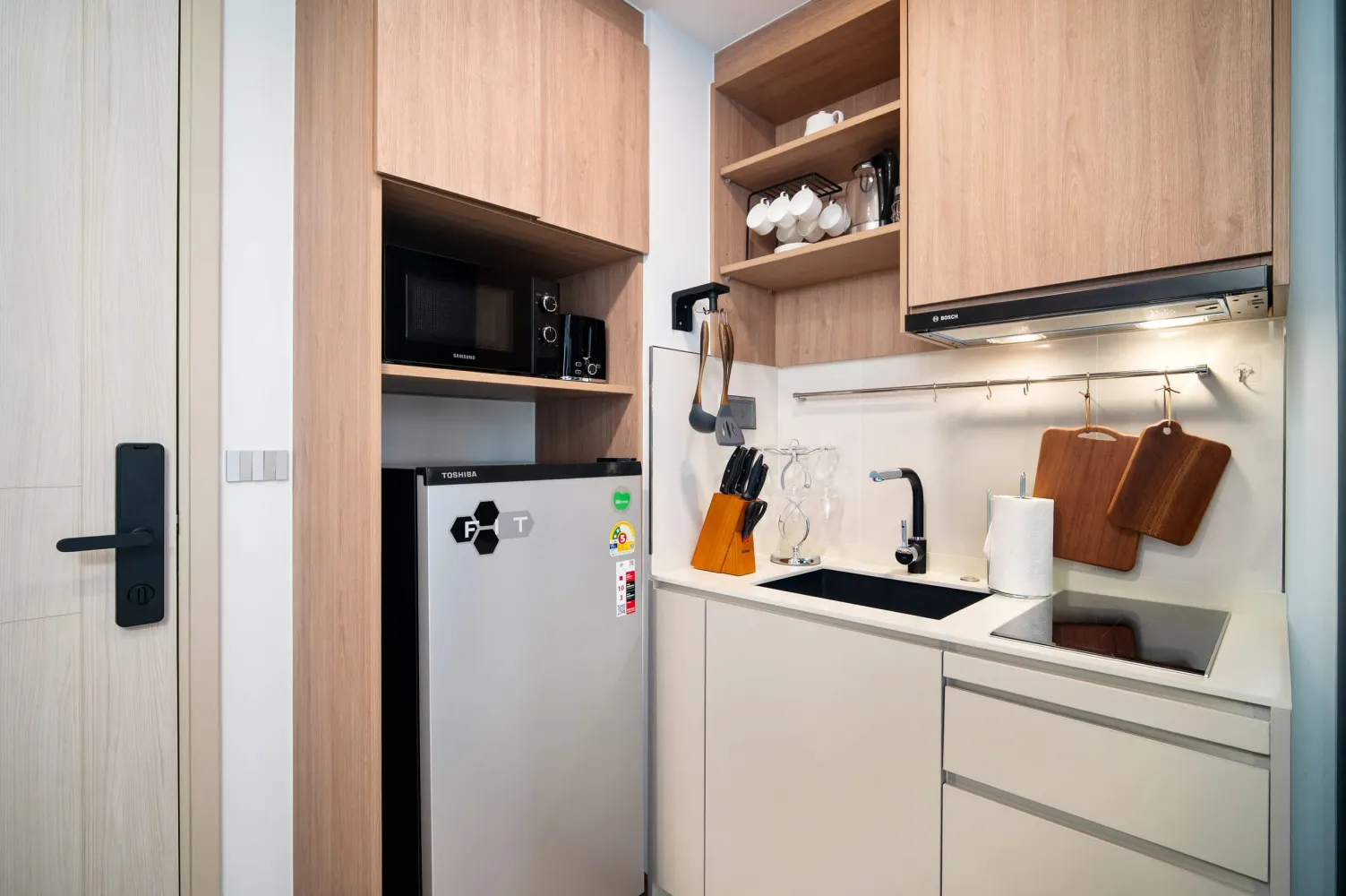 Property image - full photo 3