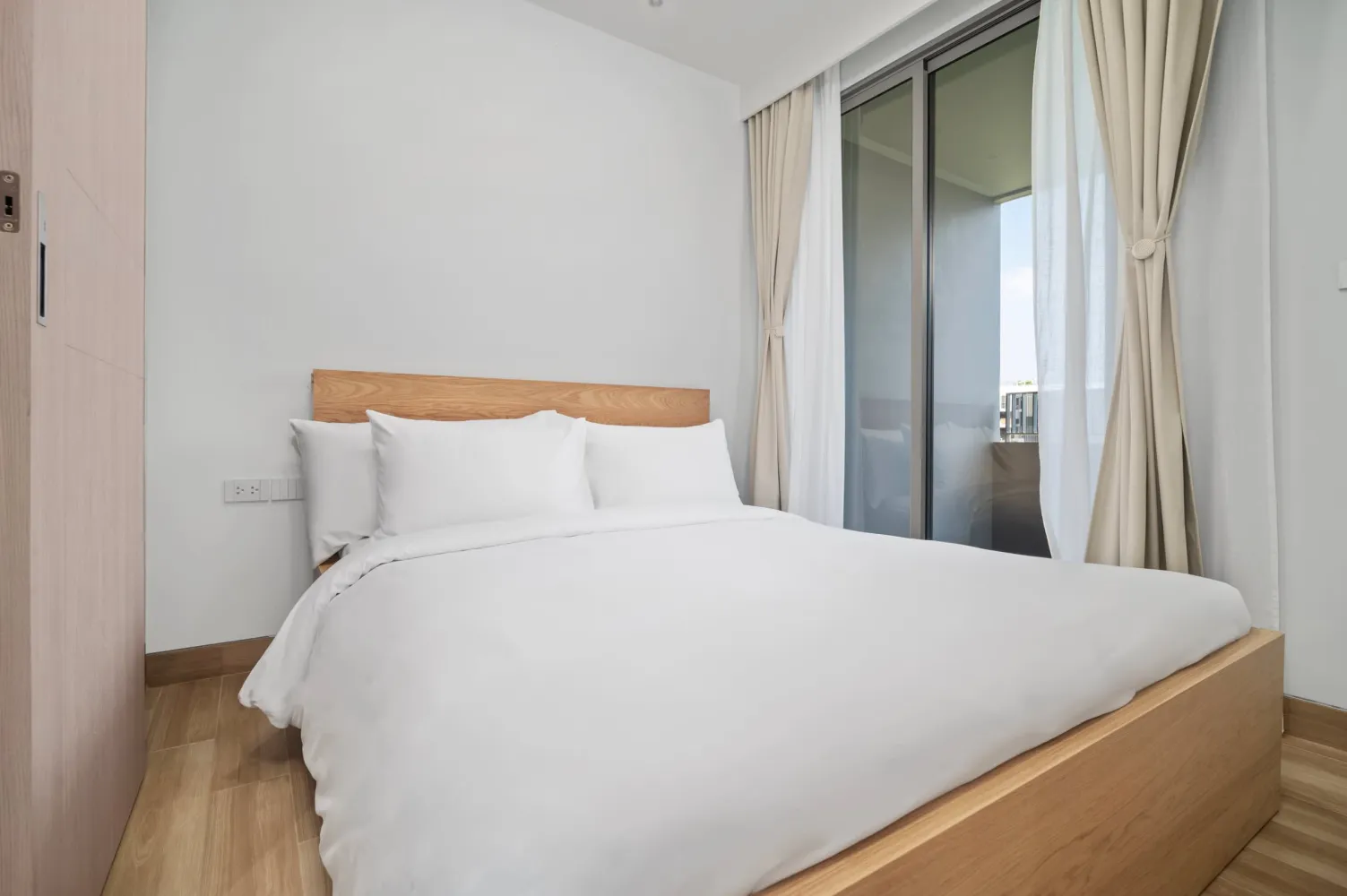 Property image - full photo 11