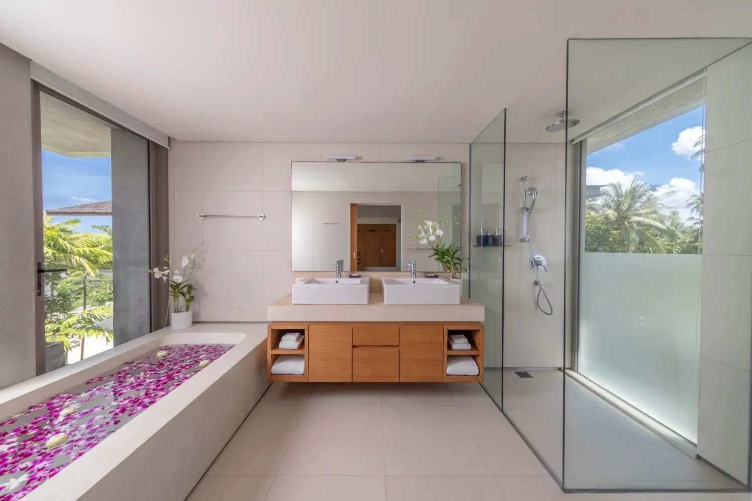 Property image - full photo 18