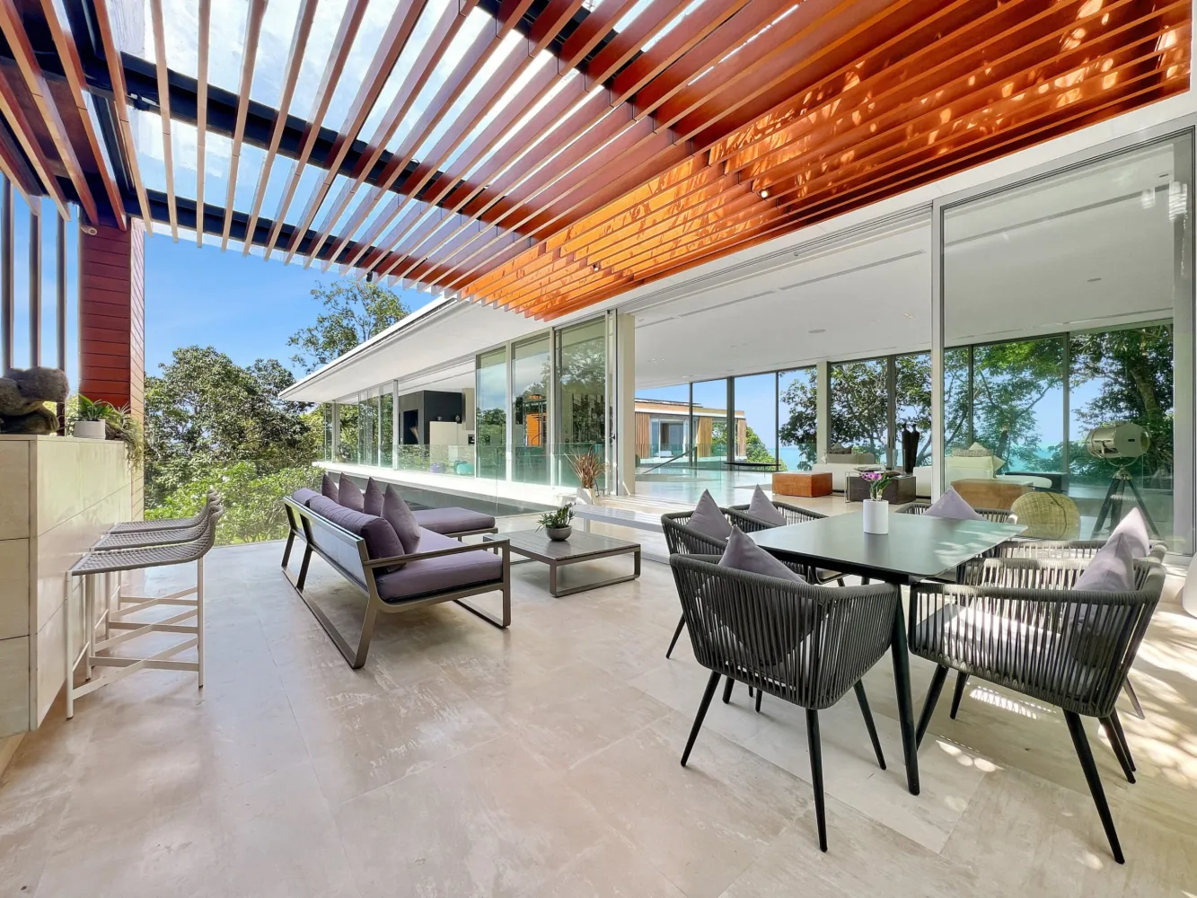 Property image - full photo 10
