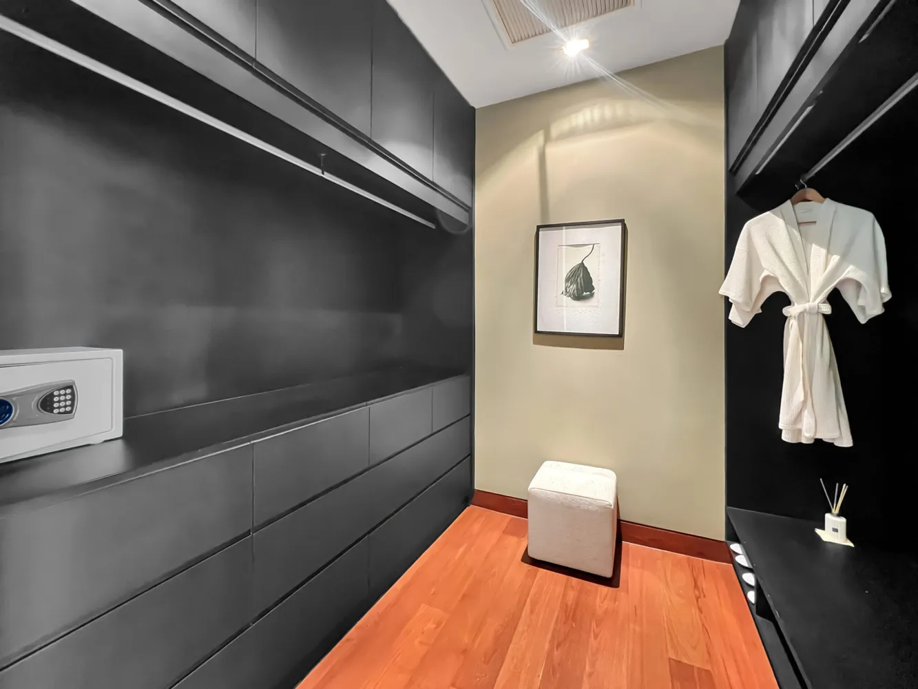 Property image - full photo 22