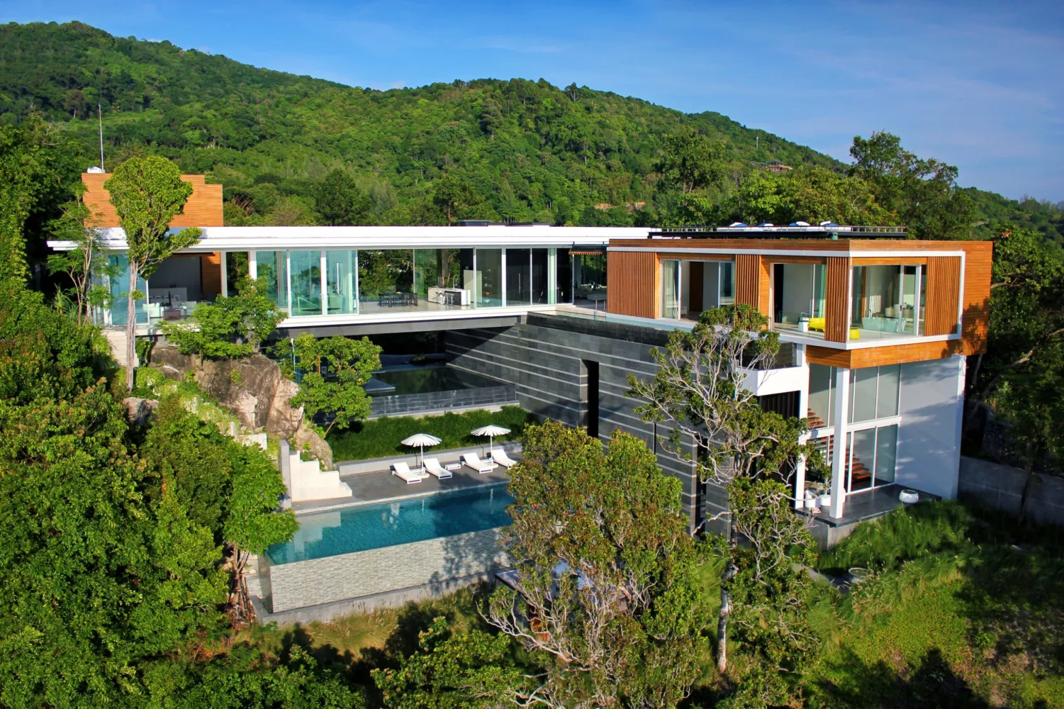 Property image - full photo 1