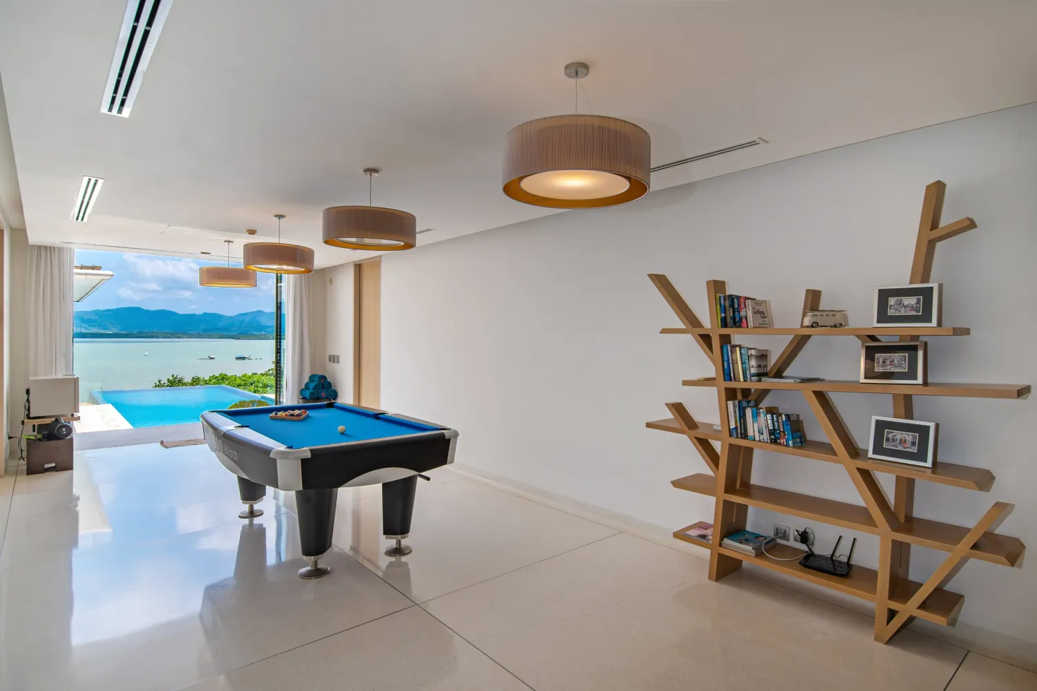 Property image - full photo 10