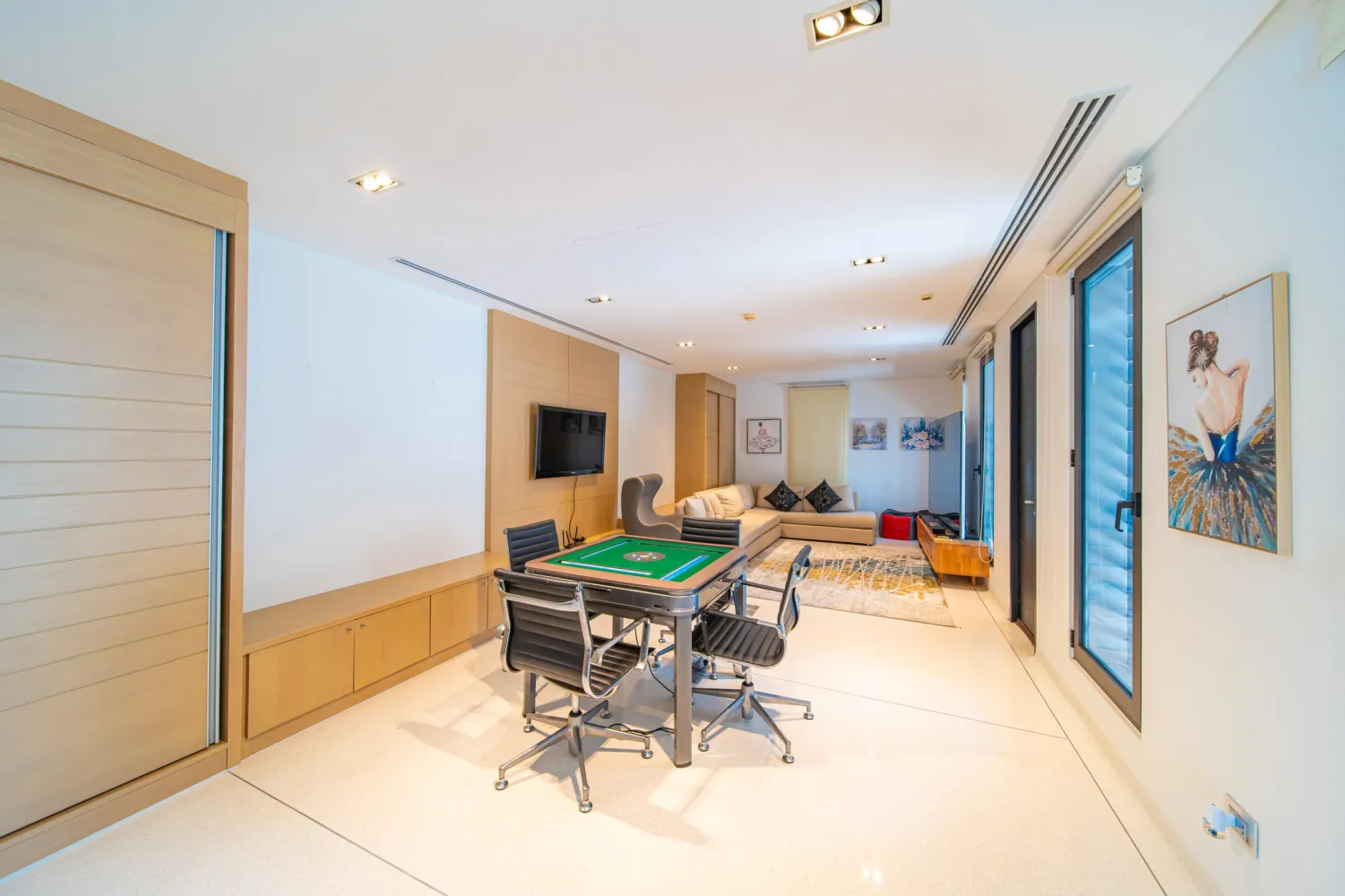 Property image - full photo 12