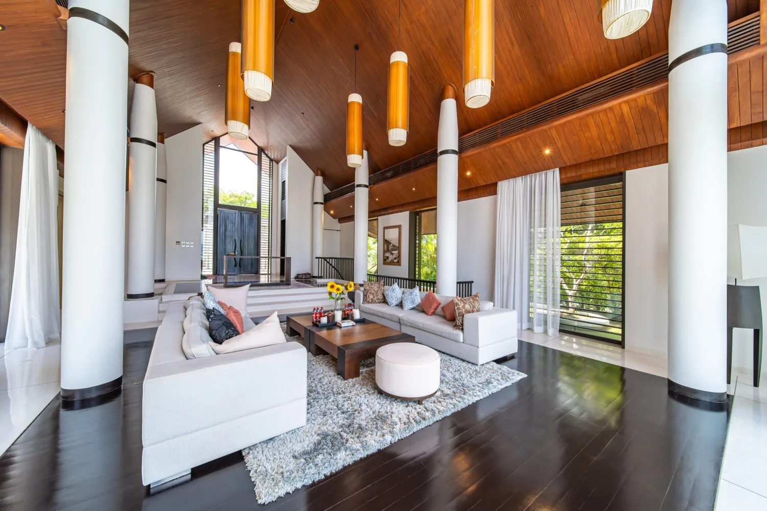 Property image - full photo 3