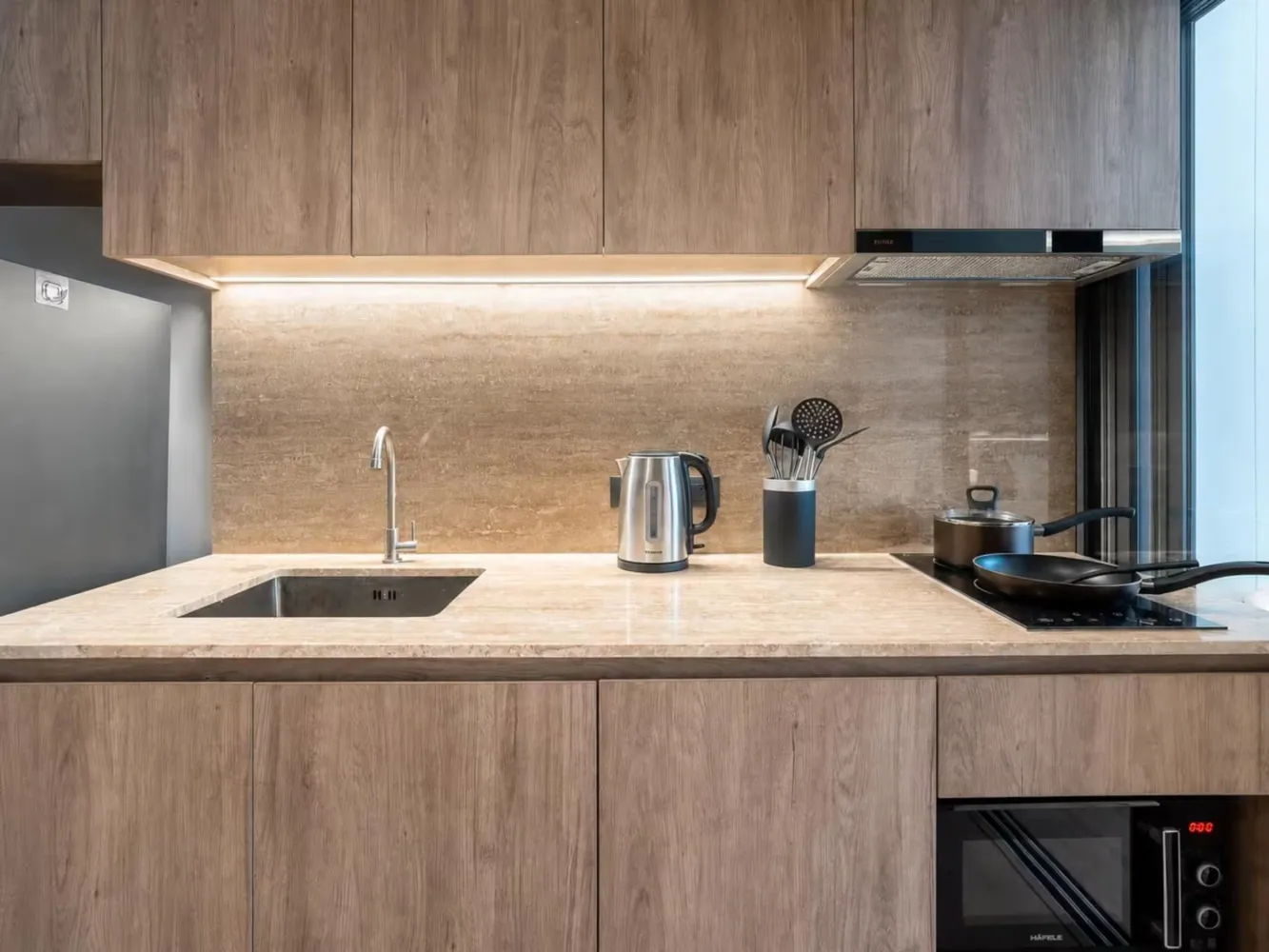 Property image - full photo 4