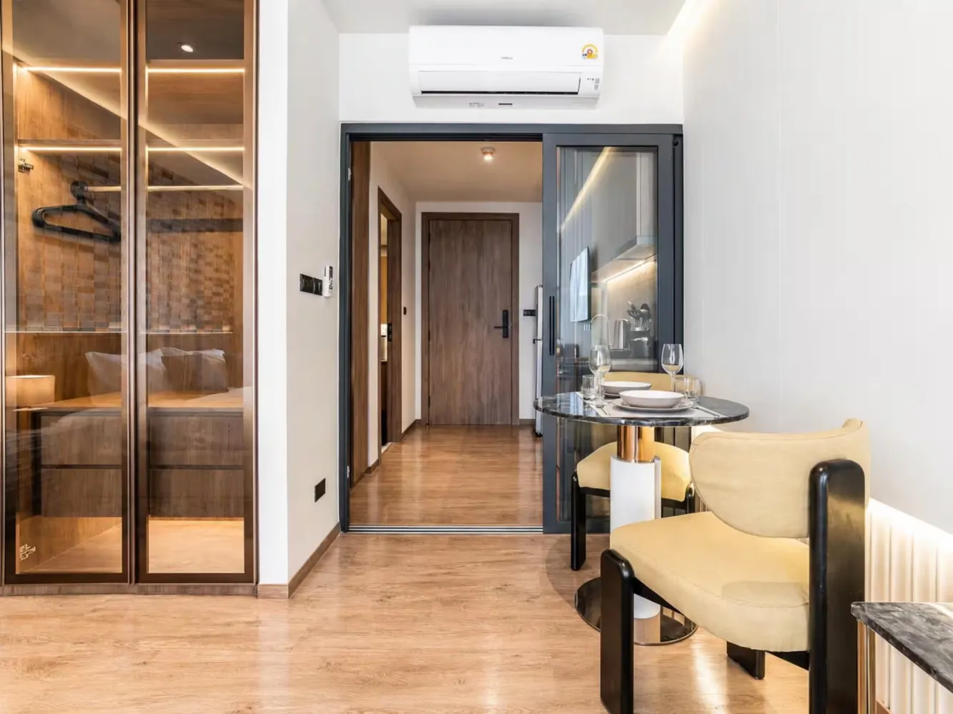Property image - full photo 2
