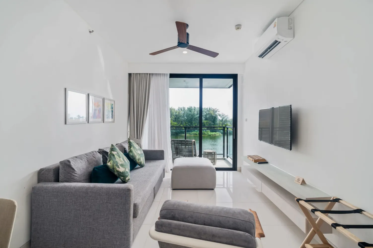 Property image - full photo 12