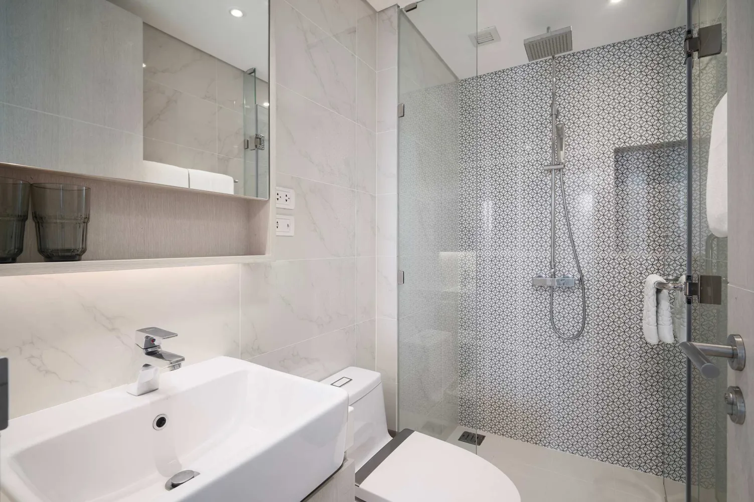Property image - full photo 7