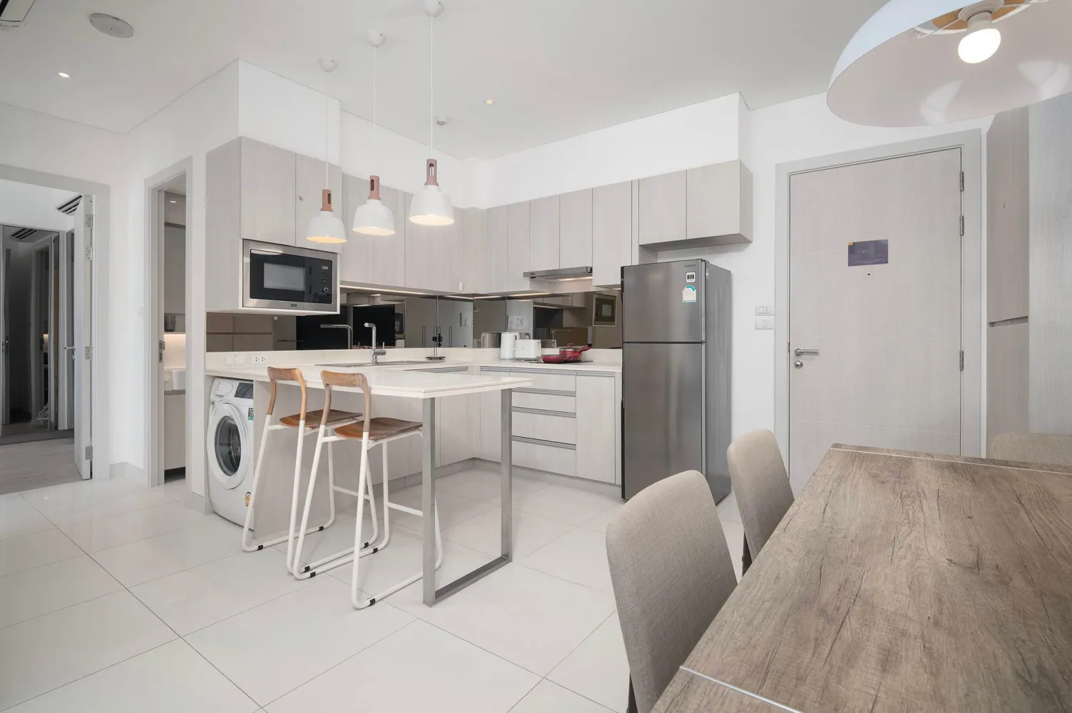 Property image - full photo 4