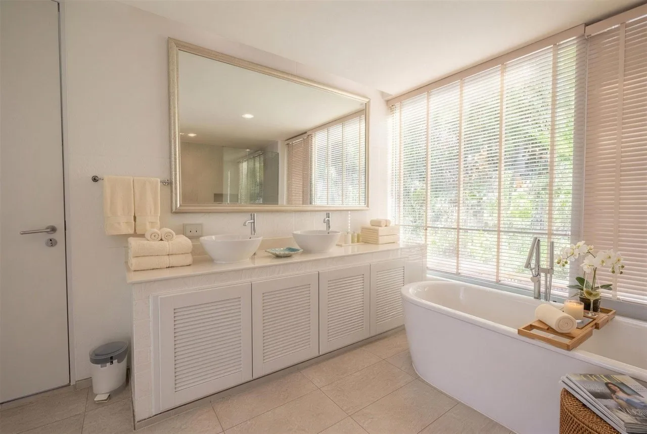Property image - full photo 13