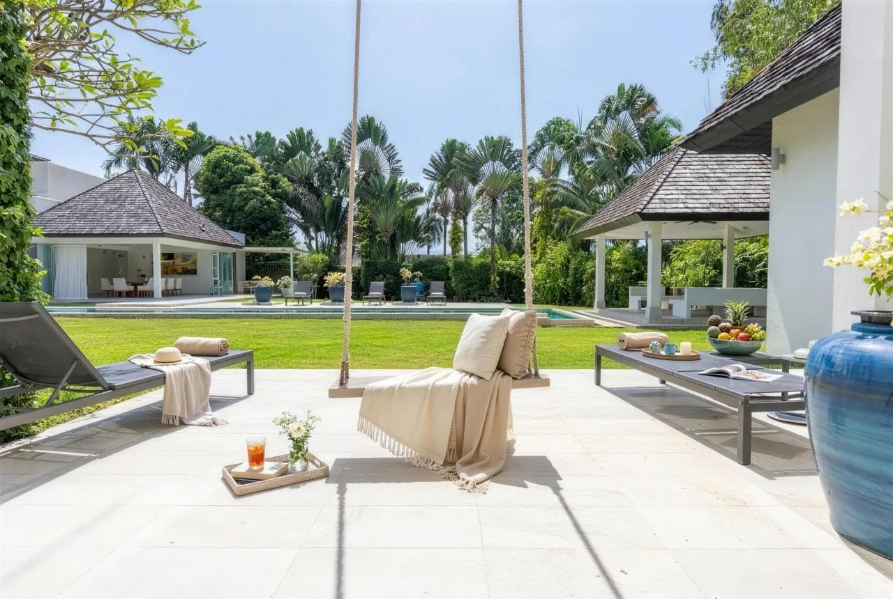 Property image - full photo 2